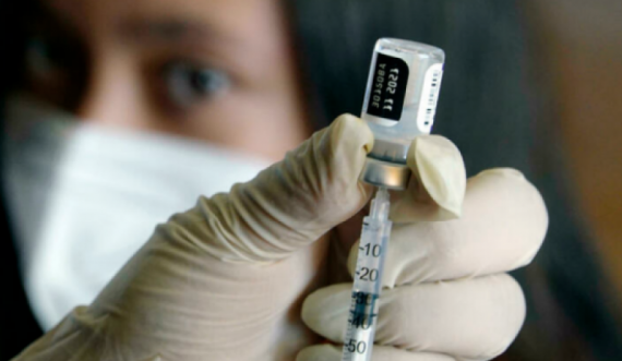 MSH jep detaje se kush do ta merr dozën e tretë të vaksinës anti-Covid