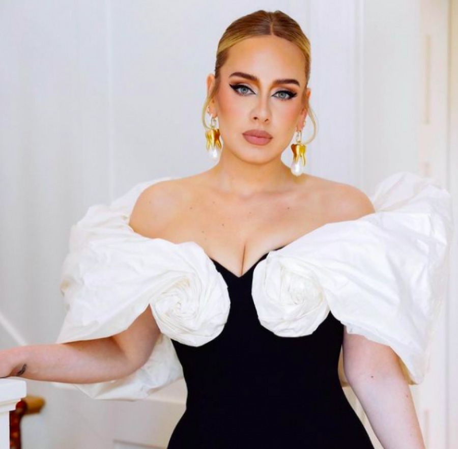 Adele zbulon datën e lançimit të albumit