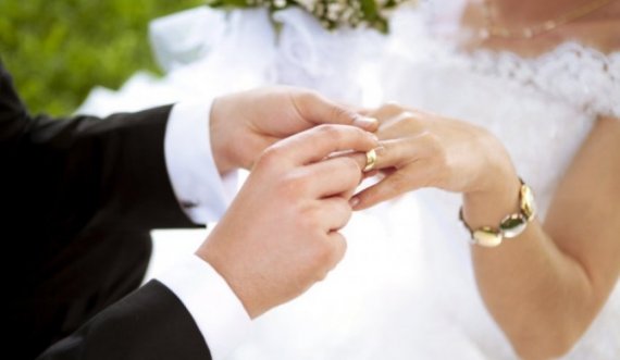 Ngjarje e vërtetë: Si më tradhtoi burri ditën e martesës (1) 