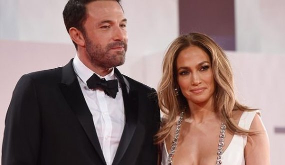 Pasi konfirmuan ribashkimin, Jennifer Lopez dhe Ben Affleck nuk e ndjekin njëri-tjetrin në rrjete sociale