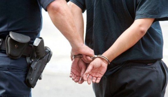 Shkon në katër numri i të arrestuarve për rastin e dhunimit të 11 vjeçares