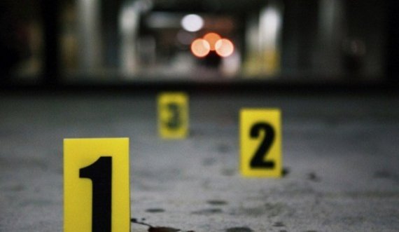 E rëndë: Shqiptari 30 vjeçar e masakron me thikë një 34-vjeçar
