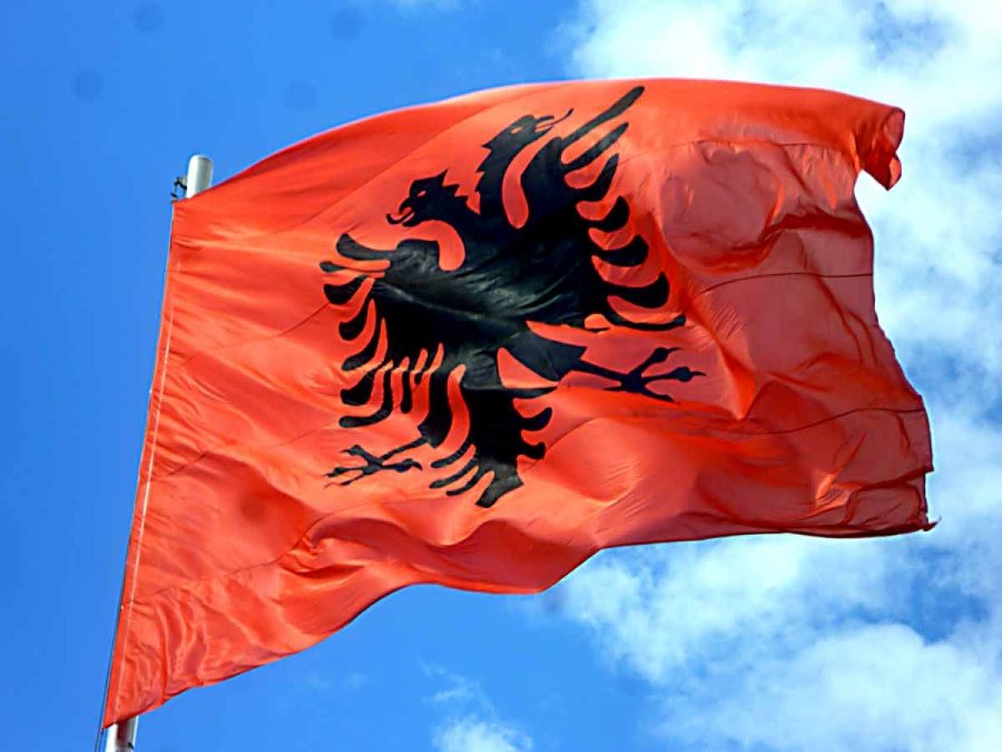 Statusi i kandidatit për Shqipërinë e hapë rrugën për ecjen përpara të çështjes shqiptare