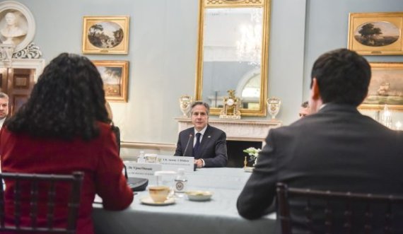 Zyra e Kryeministrit del me njoftim – krejt çka u fol në takimin mes Kurtit, Osmanit e Blinkenit
