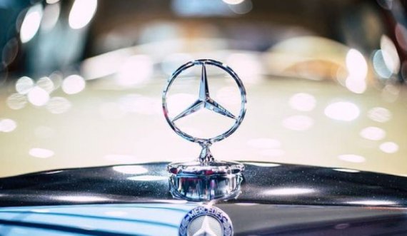 Shkaku i defektit në frena, Mercedes kërkon t’i tërheq nga tregu afro 1 milion makina nga tregu