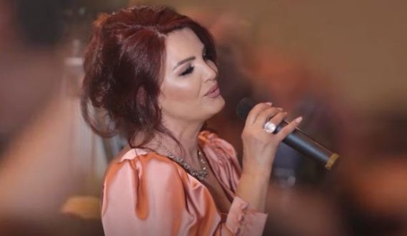 'Porosia e Nanës' thotë Vjollca Buqaj në këngën e re