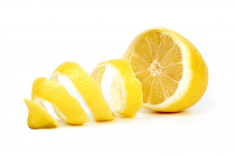 Lëvorja e limonit më e shëndetshme se lëngu i tij