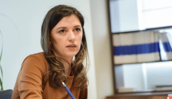 Albulena Haxhiu kërkon dorëheqjen e kryeprokurorit të Prokurorisë Themelore në Prishtinë