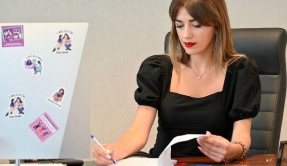 Ministrja Haxhiu nënshkruan një vendim të rëndësishëm për pronën