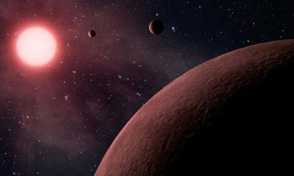 Zbulohen tre Hëna të reja në sistemin diellor