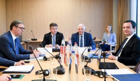 Kurti del me kërkesë të re për nënshkrimin e marrëveshjes Kosovë - Serbi