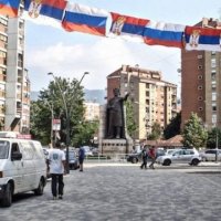 Veriu i Kosovës përsëri në shënjestër për tu provokuar nga grupet paramilitare dhe kriminale , të mbështetura nga shërbimet sekrete të Serbisë dhe Rusisë