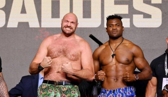Sonte luhet spektakli i madh i boksit: Fury dhe Ngannou boksojnë në Arabinë Saudite – njëri do të fitojë pesë herë më shumë se tjetri