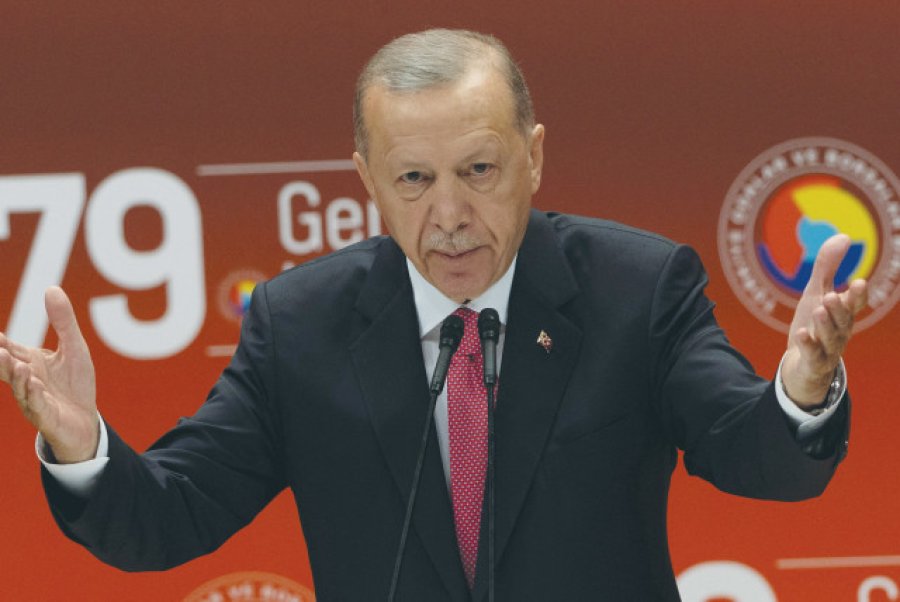 Erdogan nuk shkon në samitin e Davosit