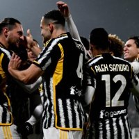 Juventusi siguron përforcimin e parë