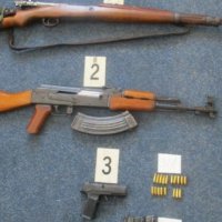 Sekuestrohen armë në dy lokacione në Gjakovë