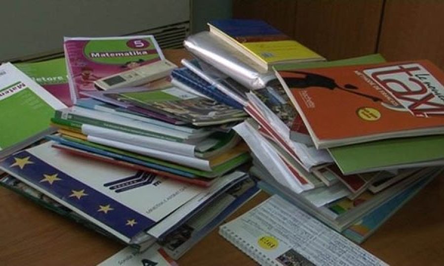 PDK propozon themelimin e Komisionit Hetimor për financimin e teksteve shkollore