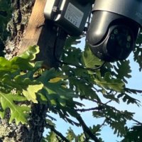 Policia gjen dy kamera që ishin vendosur pa autorizim në brezin kufitar mes Kosovës dhe Serbisë 