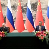 Xi dhe Putin zotohen të thellojnë lidhjet strategjike