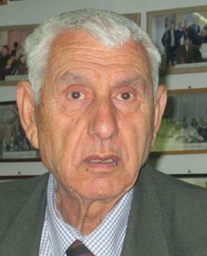 Plaku që nuk i dorëzohet shekullit 