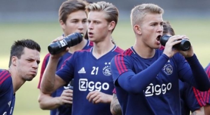 Babai i yllit të Ajaxit: Transferimi në Barcelonë, opsioni më i mirë