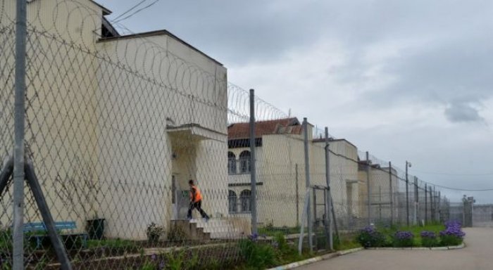 Të miturit në burgun e Lipjanit pajisen me dokumentacion shkollor