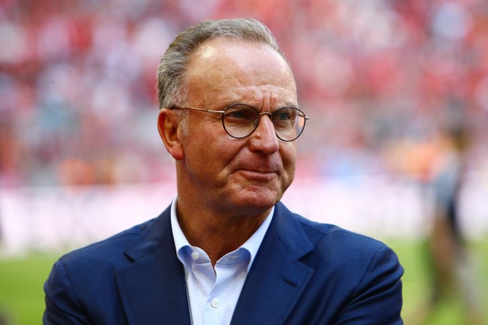 Kryetari i Bayern Munichut – yllit 22-vjeçar: Mjaft fole për pensionim