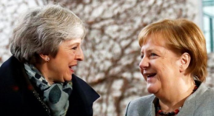 Merkel: BE-ja nuk e ndryshon marrëveshjen e Brexitit