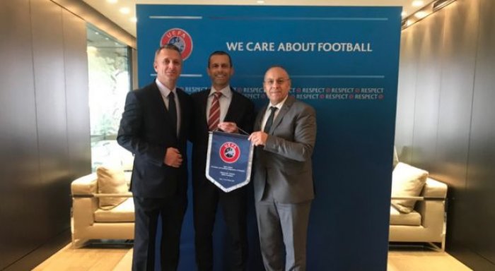 Presidenti i UEFA-s zotohet se do ta mbështesë Federatën e Futbollit të Kosovës