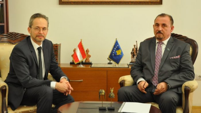 Austria mbështet Kosovën në fushën e sigurisë