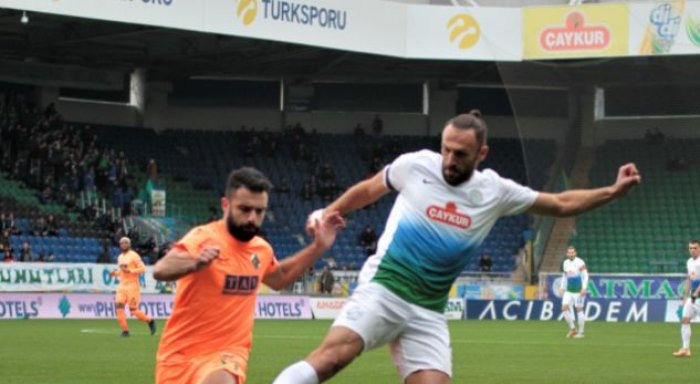Vedat Muriqi shënon gol në Super Ligën turke