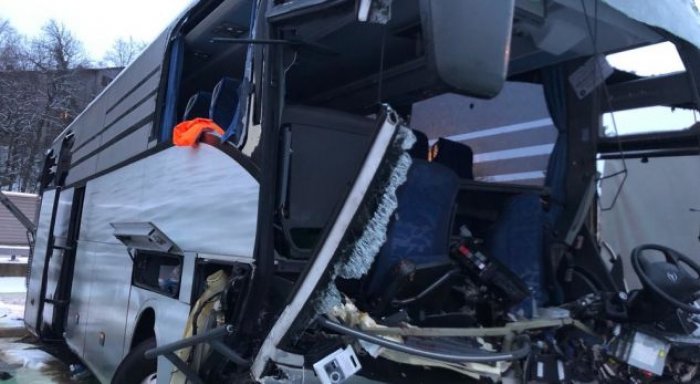 Aksidentohet autobusi në Zyrih, 44 të plagosur, mes tyre ka edhe shqiptarë