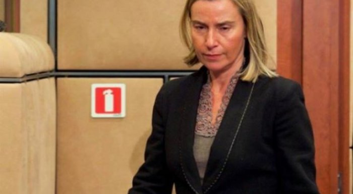 Kështu dukej fytyra e Mogherinit pasi debatoi me kryeministrin Haradinajn për kufijtë