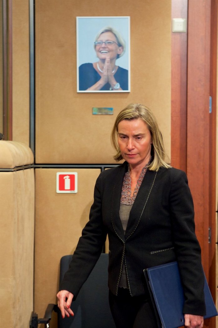 Pas anulimit të vizitës me Haradinajn, kështu ishte fytyra e Mogherinit