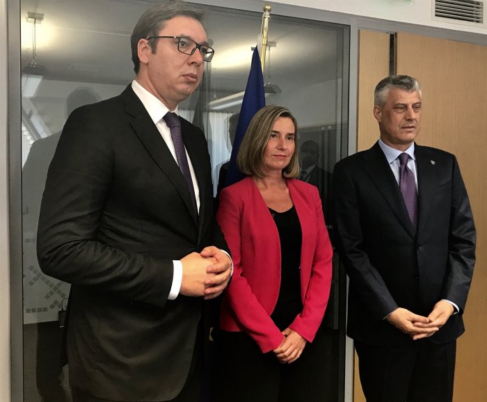 Profesori ndërkombëtar flet për takimet sekrete Thaçi -Vuçiq, tregon çfarë po kërkon Mogherini nga Kosova