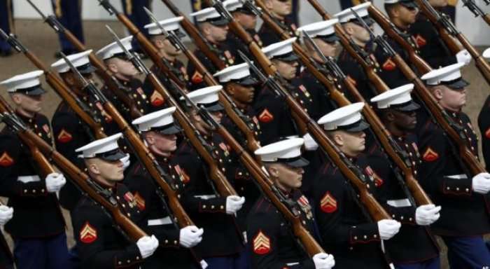 Presidenti Trump hedh idenë e një parade ushtarake më 4 korrik