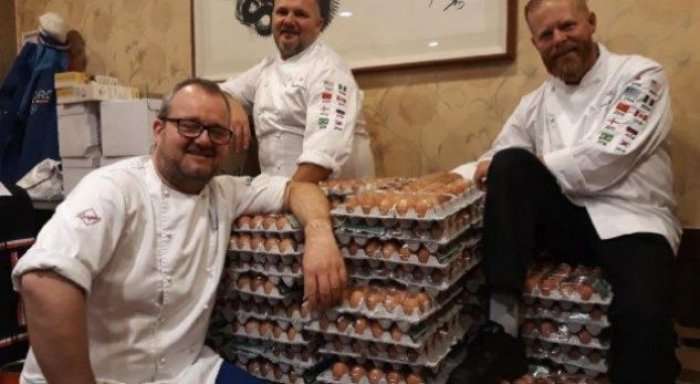 Përkthen me ‘Google Translate’ porositë 15 mijë vezë pa nevojë