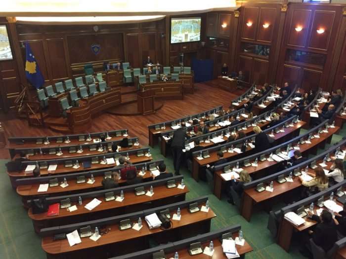 Shtyhet seanca e Kuvendit, Haliti iu thotë deputetëve, s’ka me udhëtu- nuk na intereson!