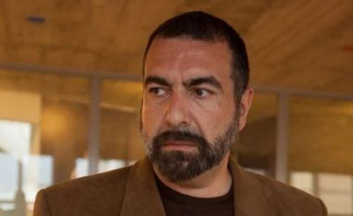 Me kërkesë të avokatit shtyhet gjykimi për gazin lotsjellës ndaj deputetit Fisnik Ismaili