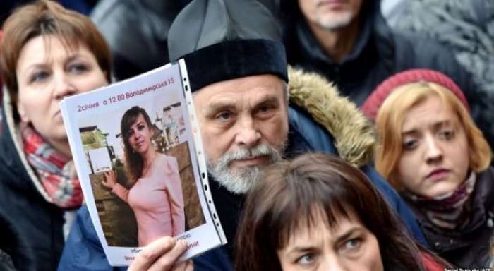 Ukrainë, protesta kundër vrasjes së avokates