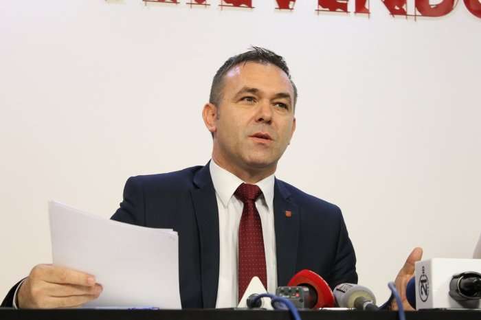 Selimi: Para Dardan Gashit, duhet të shkarkohet ky ministër!