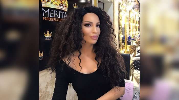 Rovena Stefa ja  thotë këngës: 'Shqipja e madhe në mes të Greqisë' (Video)