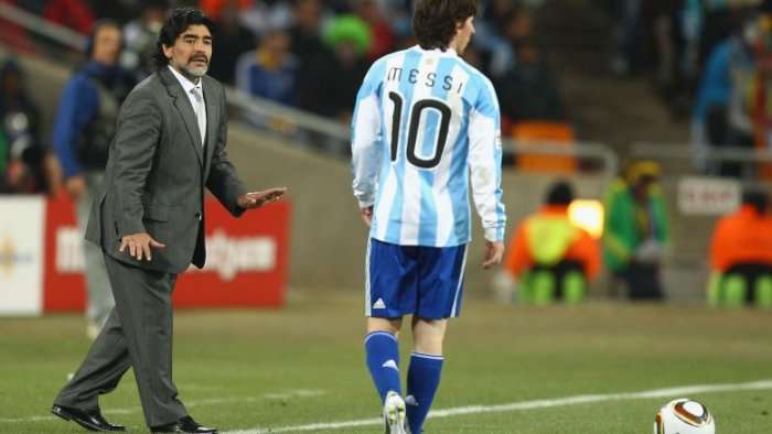 Sekreti i golave të Messit nga gjuajta e lirë, është një këshillë e Maradonas në vitin 2009