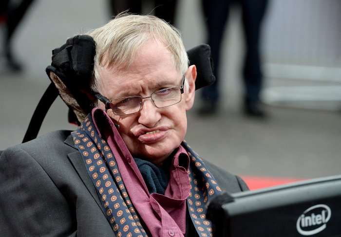 E arritura e fundit e Stephen Hawking-ut