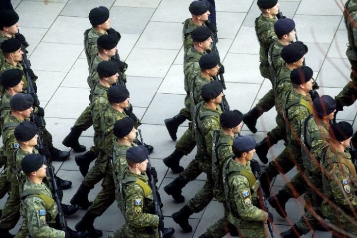 Kështu do të duket uniforma e ushtrisë së Kosovës (Foto)