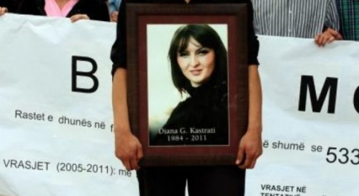 Kujtimi prekës i nënës së Diana Kastratit: 'Jeta është shumë e vështirë pa ty çika ime' (Foto)