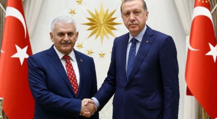 Jep dorëheqje kreu i Kuvendit në Turqi, krahu i djathtë i Erdoganit