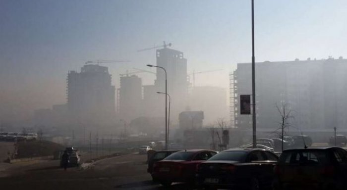 Prishtina edhe sonte me ajër të ndotur