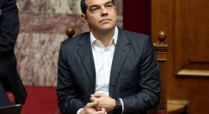 Edhe kryeministri grek i mbijeton mocionit të mosbesimit