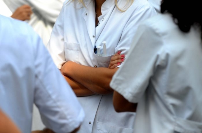 Kosova rrezikon të mbetet pa mjekë dhe infermierë, ja pse